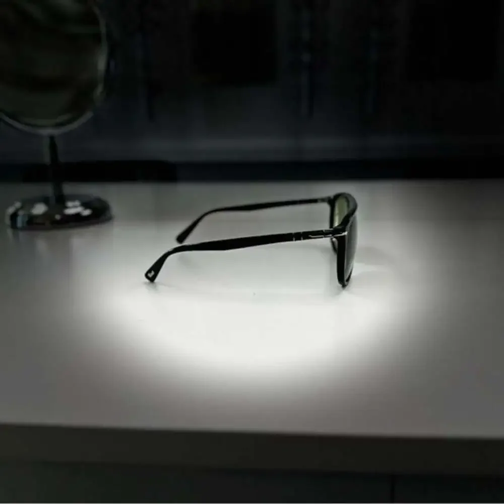 Sleek Green Sunglasses